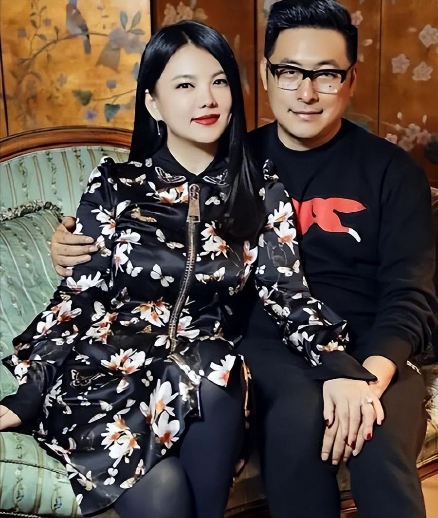 世界杯手机观看平台-这回真洗不白了! 高调炫富的李湘再传"噩耗",被扒的"底裤"不剩