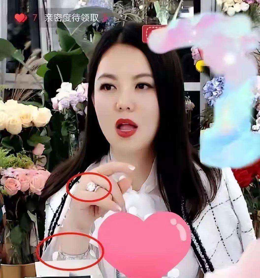 世界杯手机观看平台-这回真洗不白了! 高调炫富的李湘再传"噩耗",被扒的"底裤"不剩