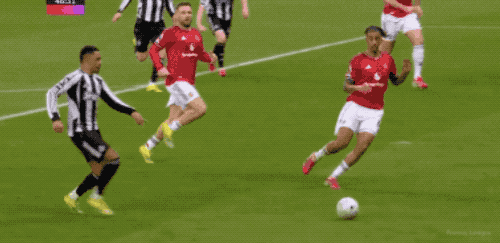 世界杯官方app下载中心-90分钟绝杀！曼联1-2遭10人纽卡逆转，卡里克首败，3-6名差3分