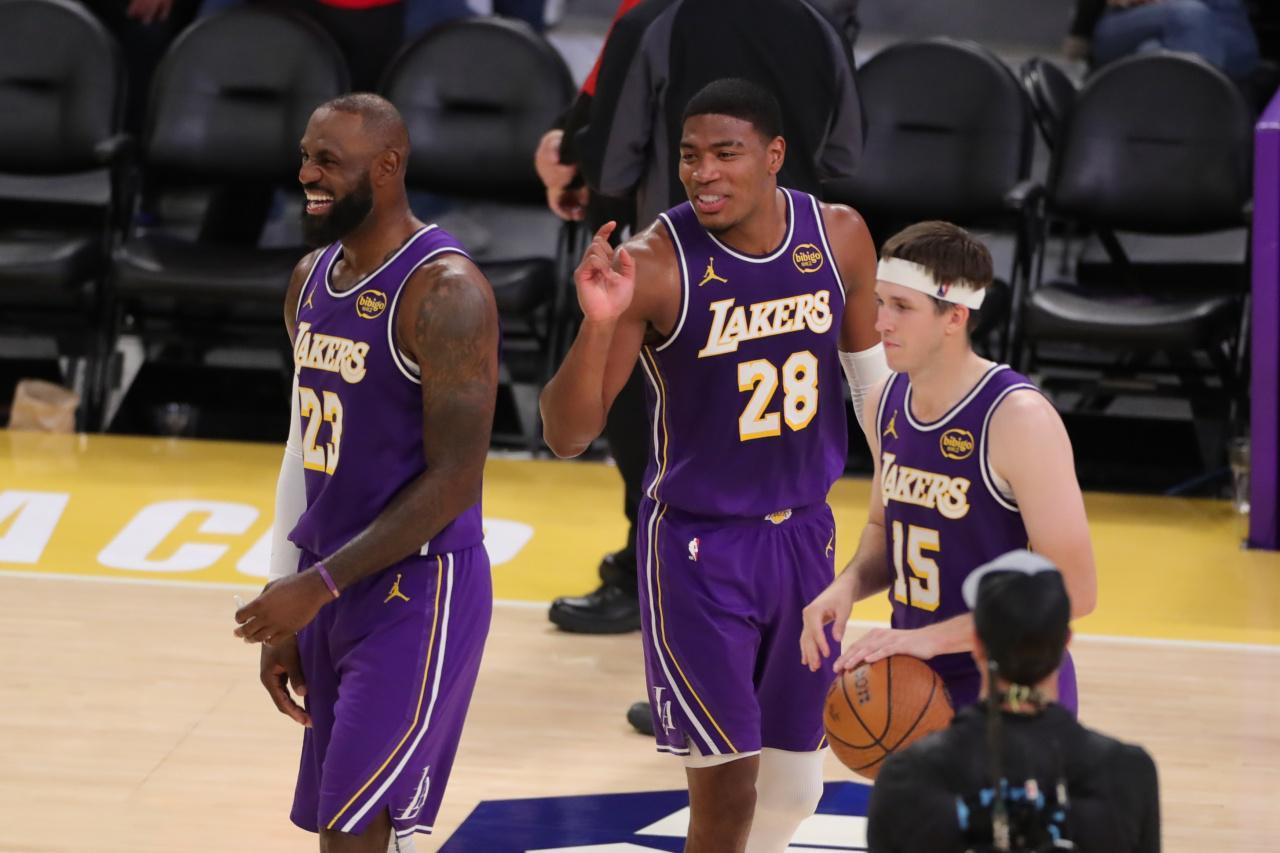 世界杯最新版本下载-湖人五连胜对手分别是：步行者尼克斯森林狼公牛掘金