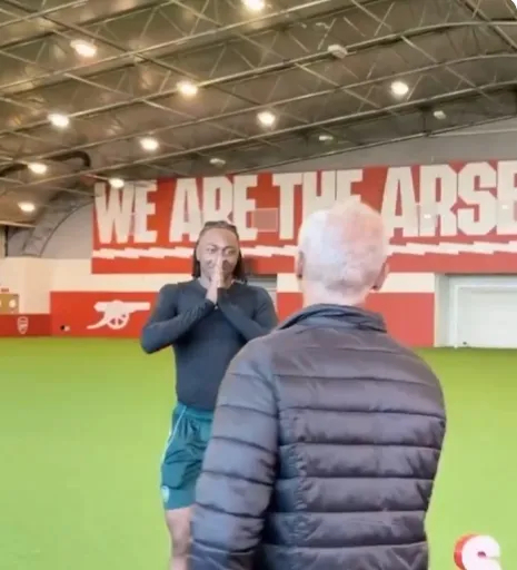 一战封神!阿森纳争冠路杀出金童道曼!经纪人:托纳利愿加盟枪手|里基·卢比奥|塔子|赛季|比赛|英超_新浪体育_新浪新闻