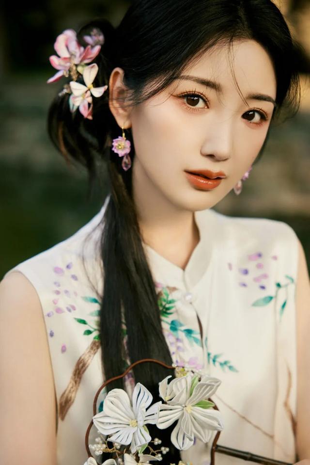 世界杯手机观看平台-演员毛晓彤凌晨从医美诊所离开引网友热议,其晒医院检测报告回应:作为一个从小爱吃面食的天津人,查出面粉不耐受可怎么办